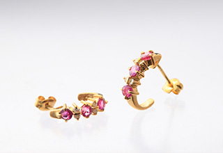 18金ピアス(サファイヤ付)